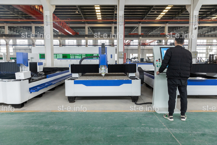 ЛАЗЕРНЫЙ СТАНОК ДЛЯ РЕЗКИ МЕТАЛЛА ST-6020R (6000*2000мм) 6kWt RAYCUS - st-e.info - Камышин